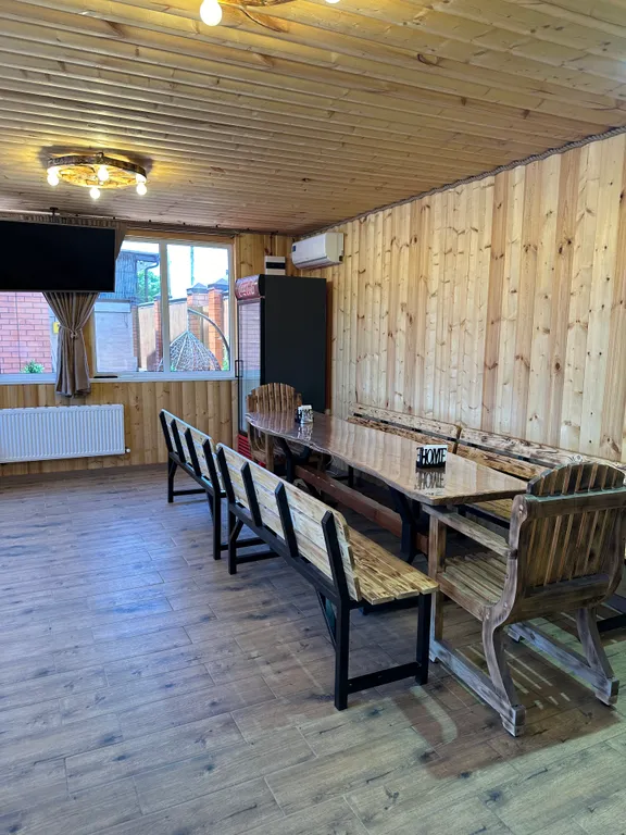 Дом с бассейном и баней