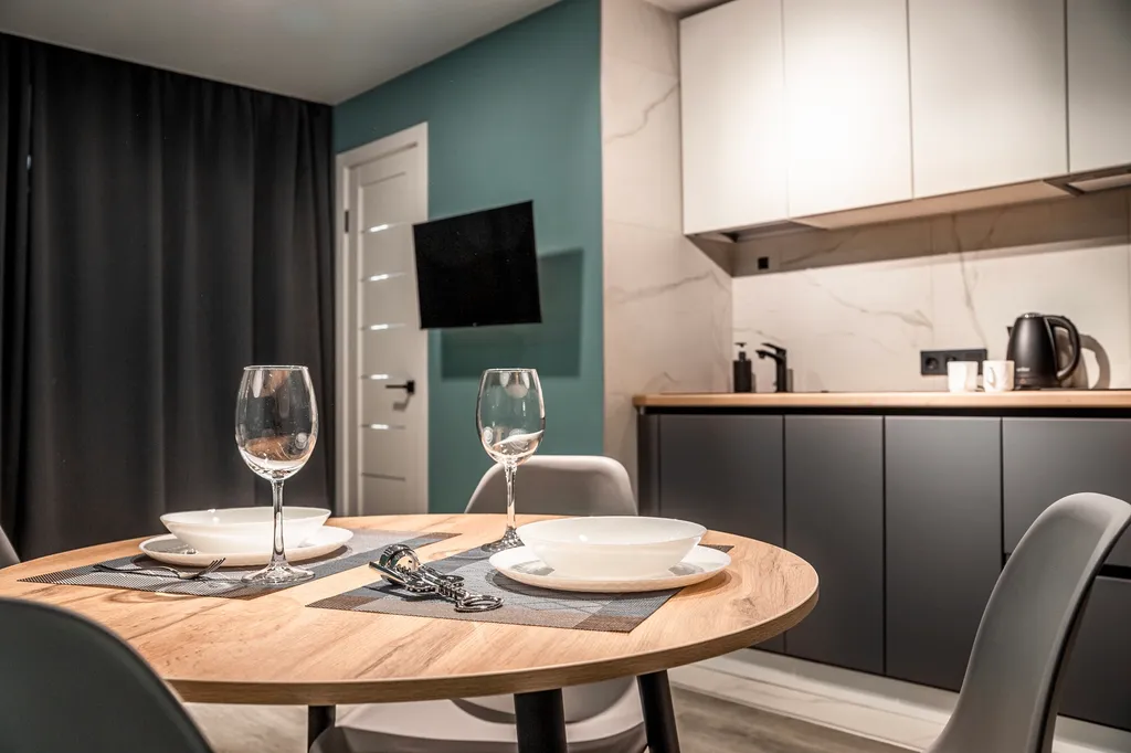 Уютная квартира с дизайнерским ремонтом в центре города. — аренда посуточно в Глазов