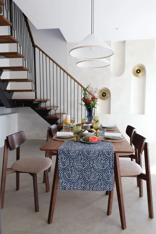 Светлый коттедж с видом на море