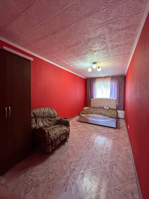 Двухкомнатная в районе сувениров