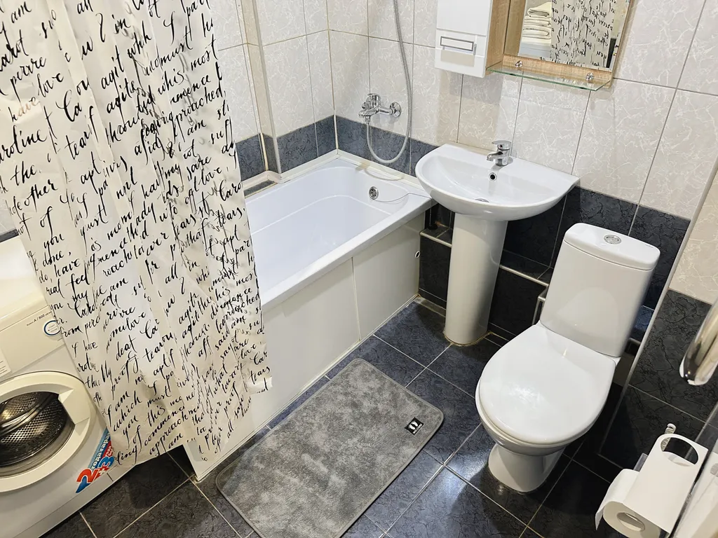 Однокомнатные апартаменты рядом с ТЦ Парк Хаус