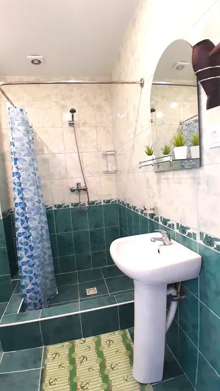 Квартира Квартира Студия Изумруд с новым ремонтом и новой мебелью — Севастополь