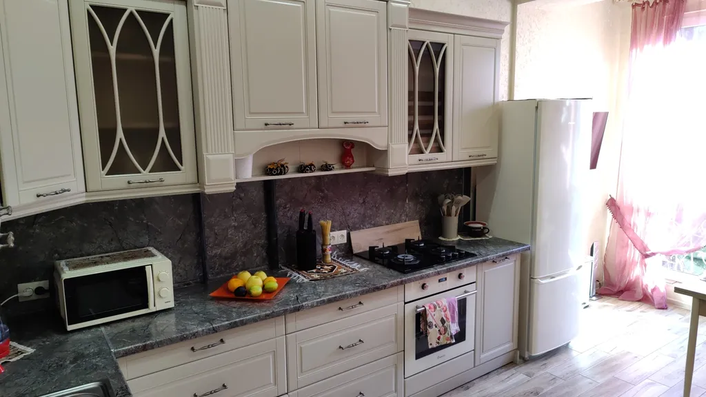 Квартира 2-комнатная Квартира — Сочи