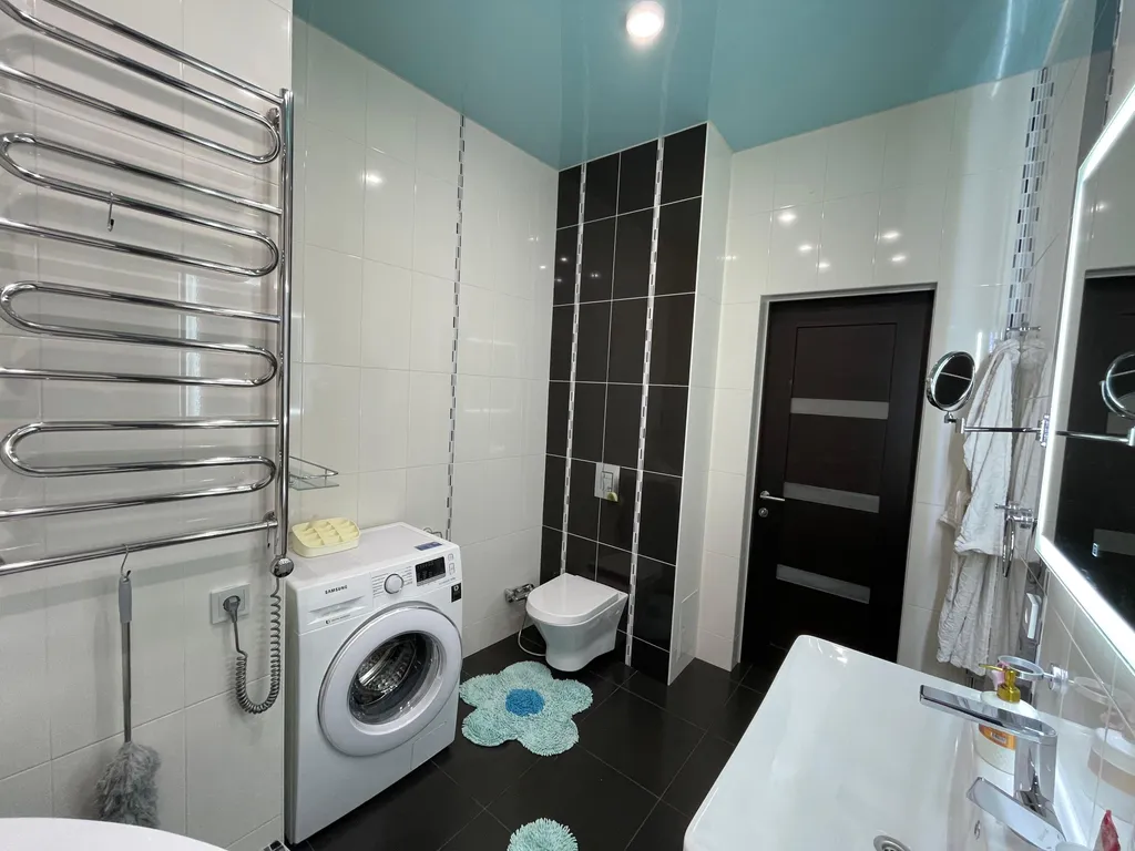 Квартира в центре, на набережной, с панорамными окнами