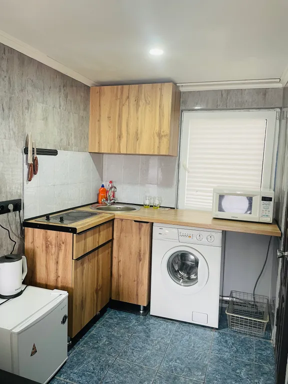 Коттедж Коттедж в тихом дворике в трех минутах от моря — Лазаревское