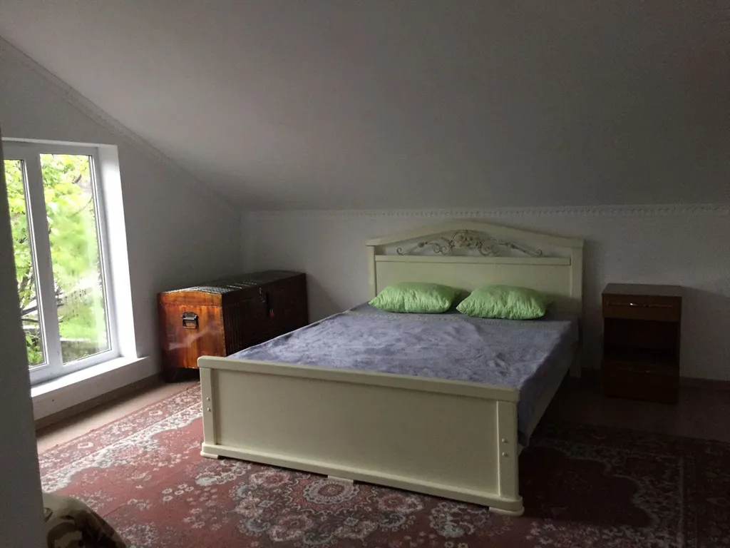 Большой уютный дом с видом на горы