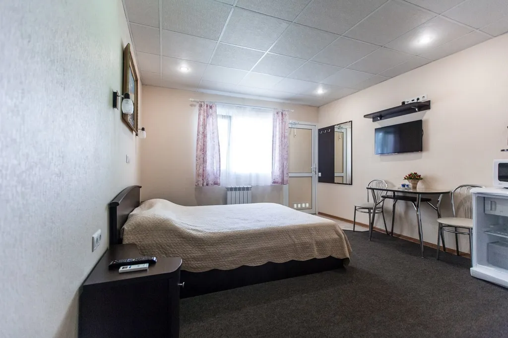 Квартира Квартира Стандарт с видом на бассейн — Геленджик