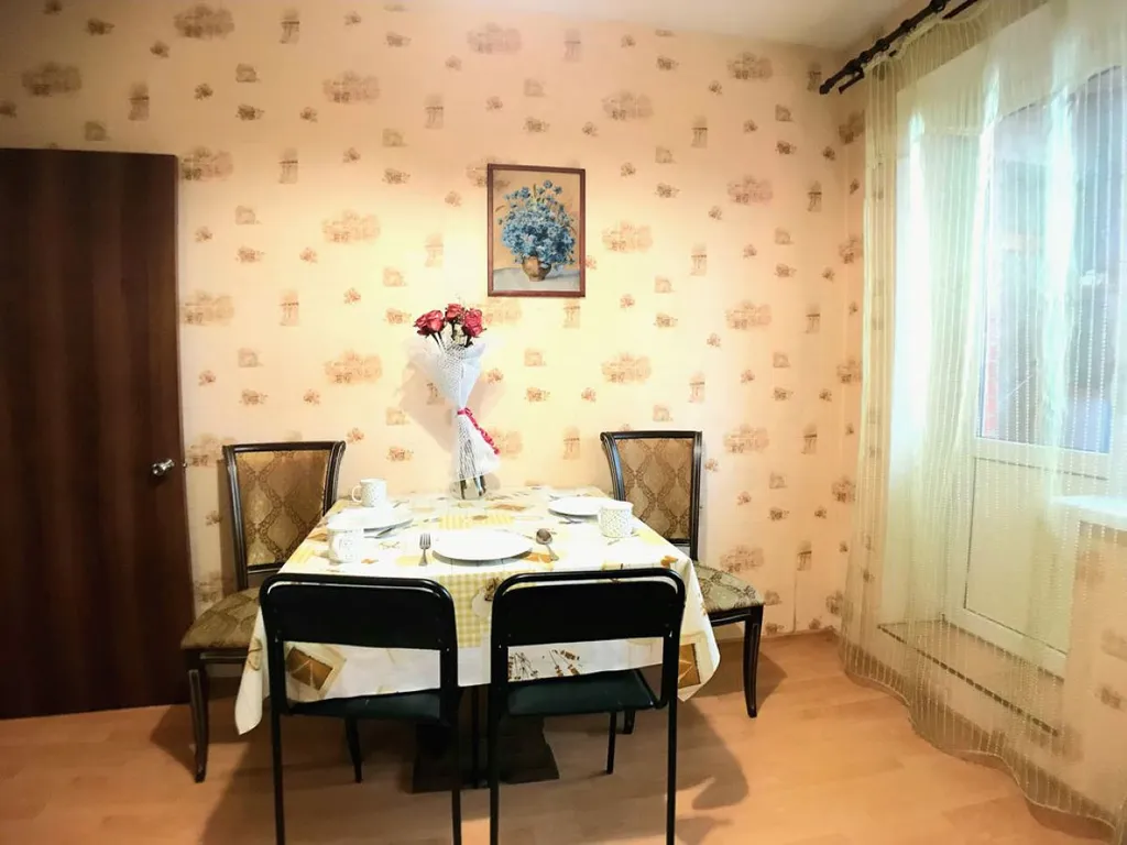 Большая двухкомнатная квартира около ТЦ Июнь