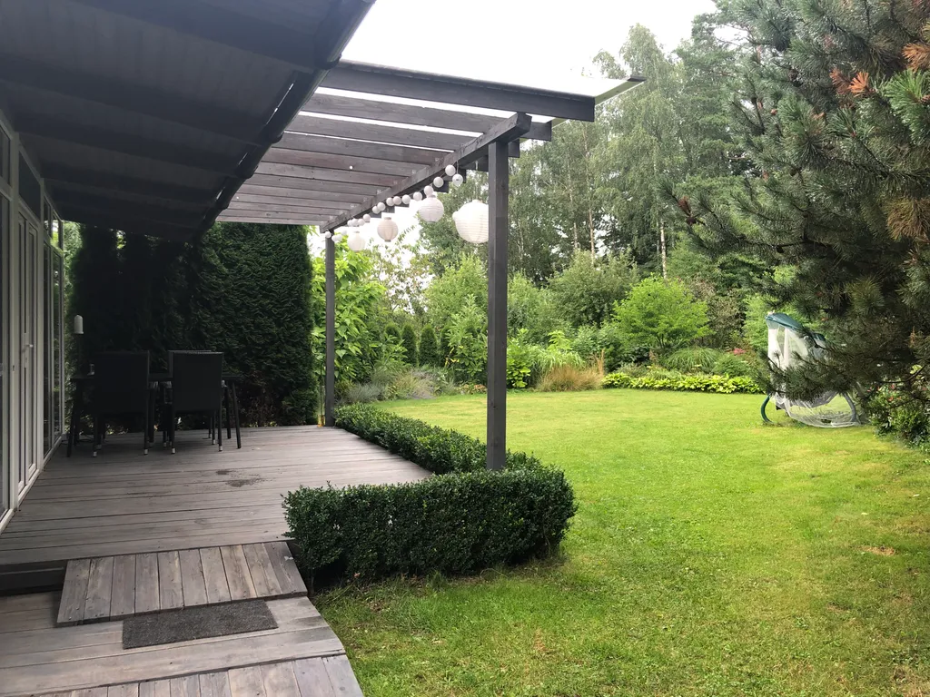 Wooden house Iconic Garden