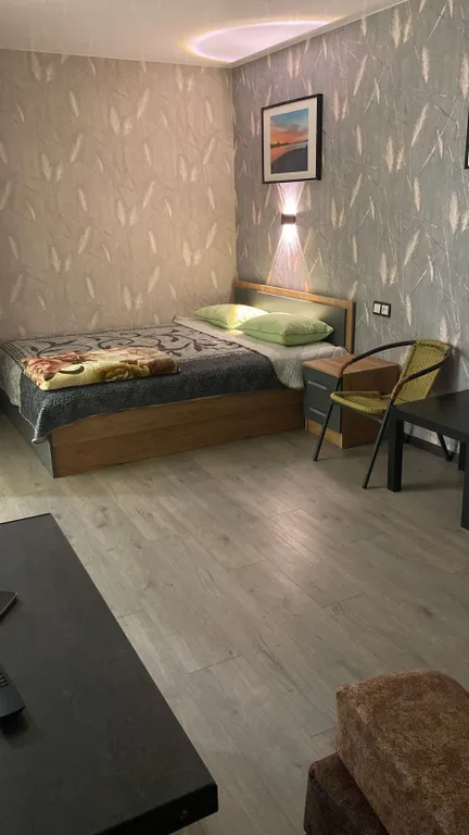 2-комнатная квартира с евроремонтом на проспекте Кирова