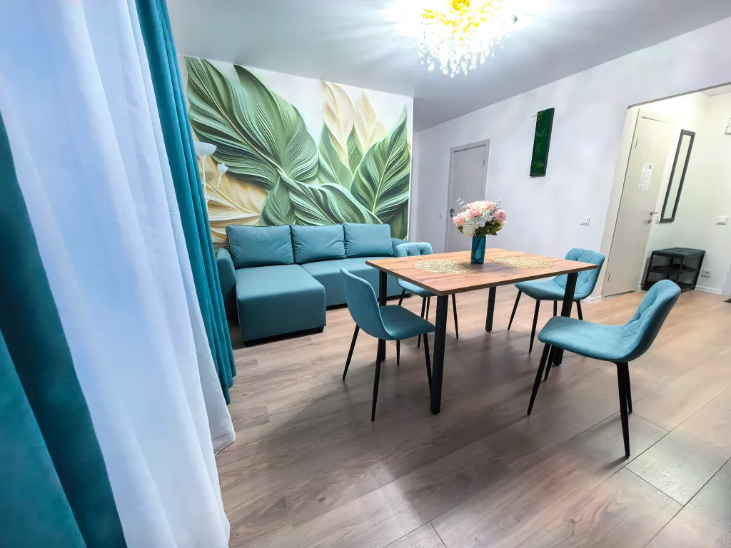 Новая вместительная квартира у МРНЦ им. Цыба — аренда посуточно в Обнинск