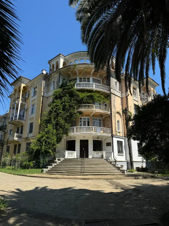 Квартира в сталинском доме у моря