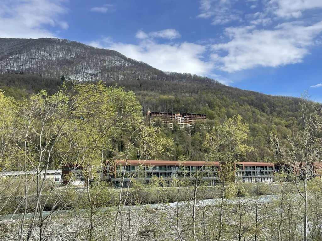 Апартамент райдера с видом на горы