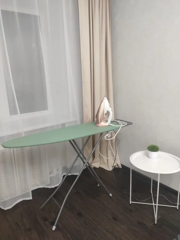 Уютный семейный апартамент в центре, штаб округа набережная, 5 гостей