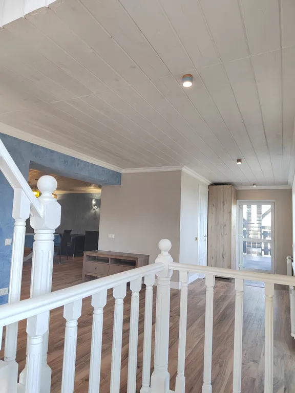 Дом коттедж с дизайнерским ремонтом