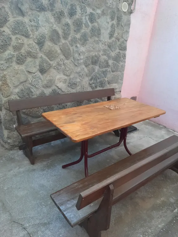 Счастливый дворик