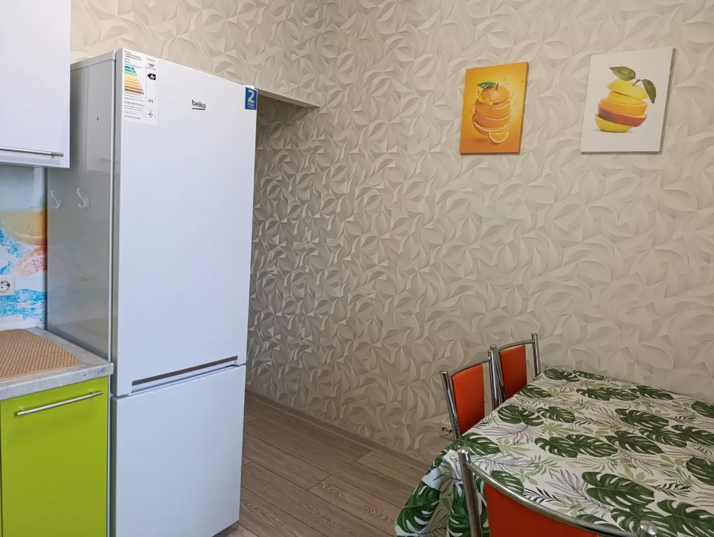 2-комнатная квартира 100 метров до моря