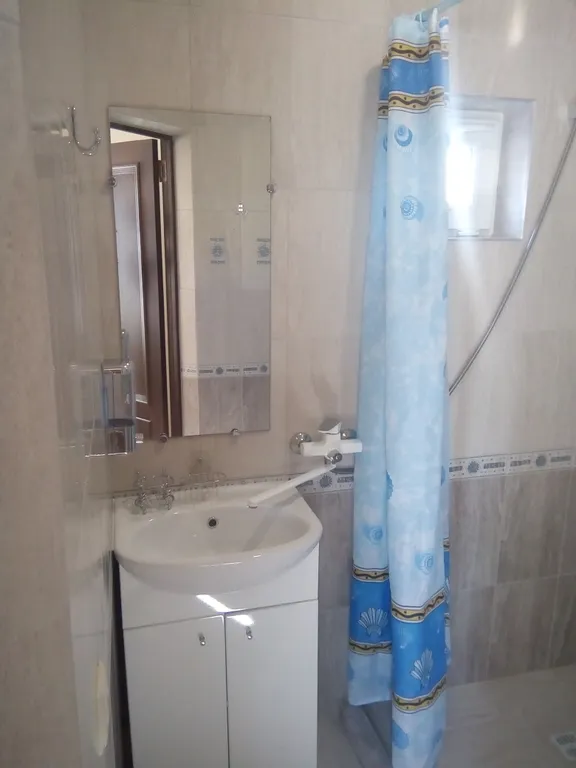 Двухкомнатный 4-х местный домик