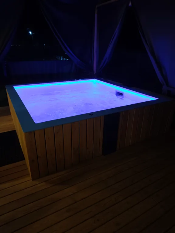 Уютный современный BarnHouse с хаммамом и купелью