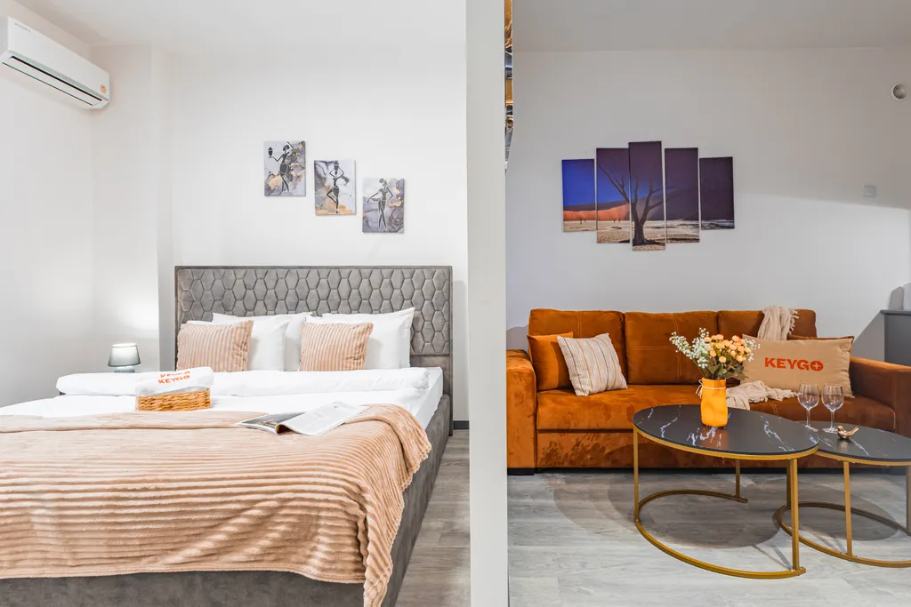 Студия с продуманной планировкой в центре