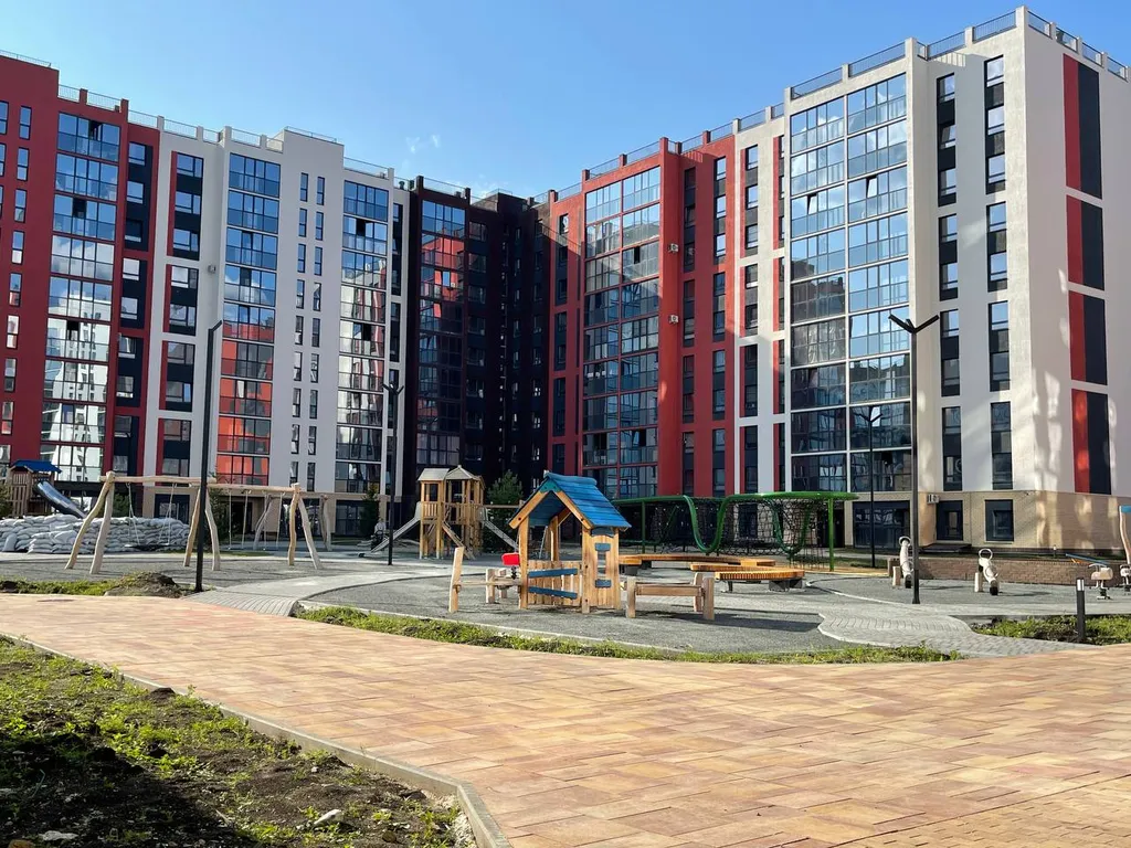 Уютная студия с видом на лес