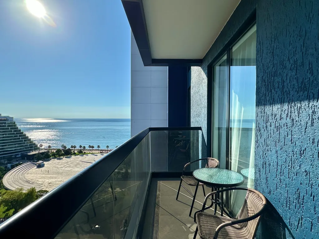 Уютная квартира с бассейном — аренда посуточно в Батуми