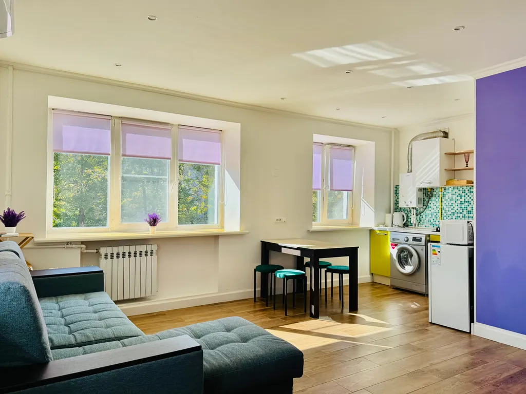 Квартира Студия с кондиционером с видом на Спасо-Яковлевский монастырь — аренда посуточно в Ростов Великий