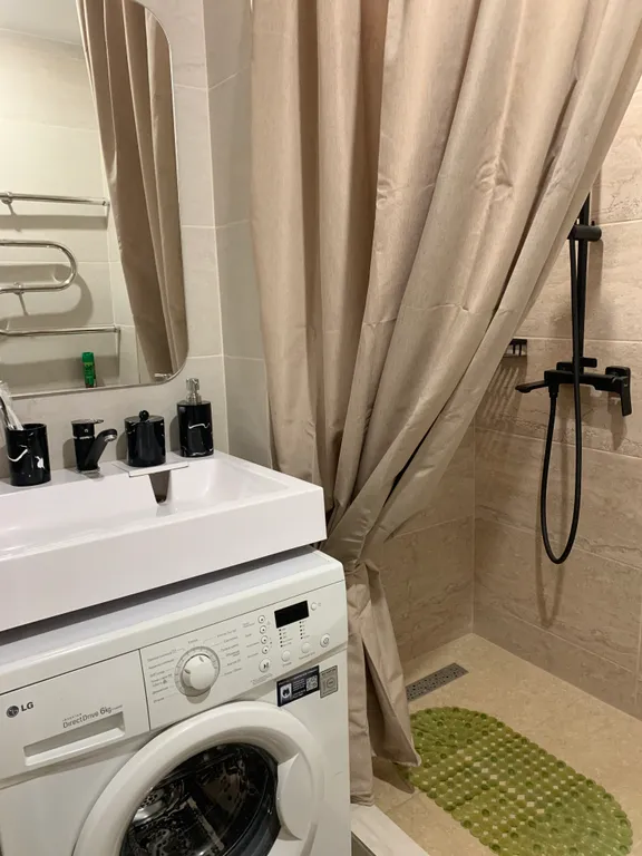 Квартира в живописном месте рядом с парком и рекой