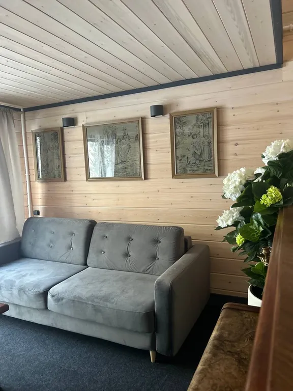 Барн хаус с видом на лес и горы