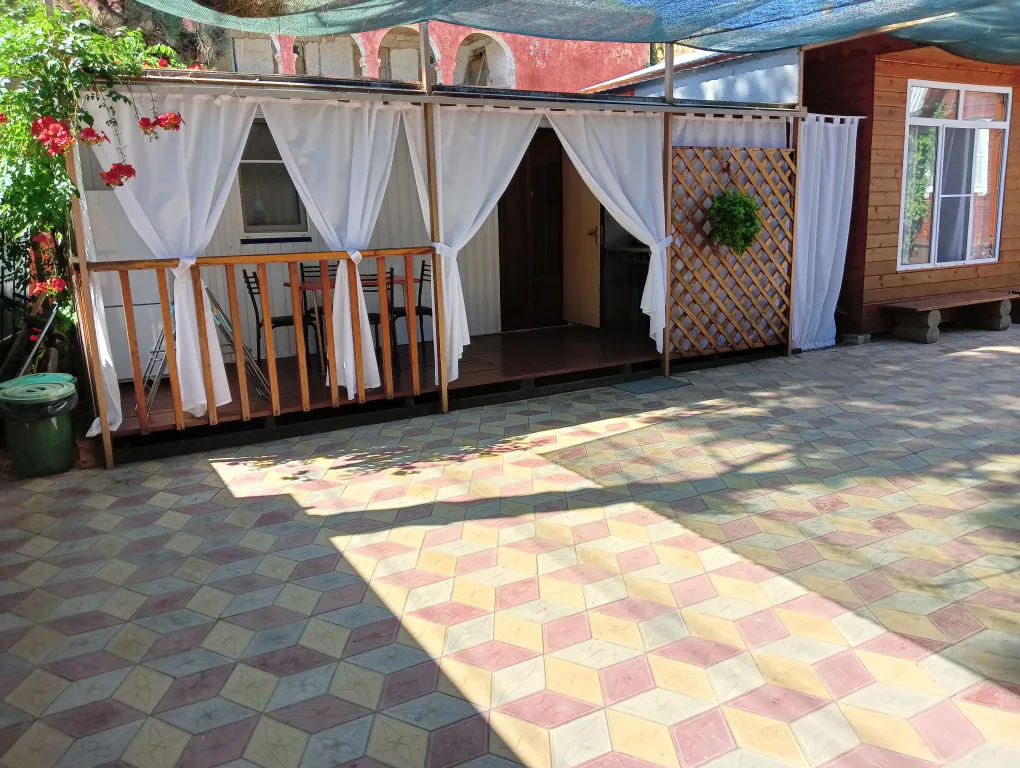 Квартира Номер с кухней-террасой — аренда посуточно в Голубицкая