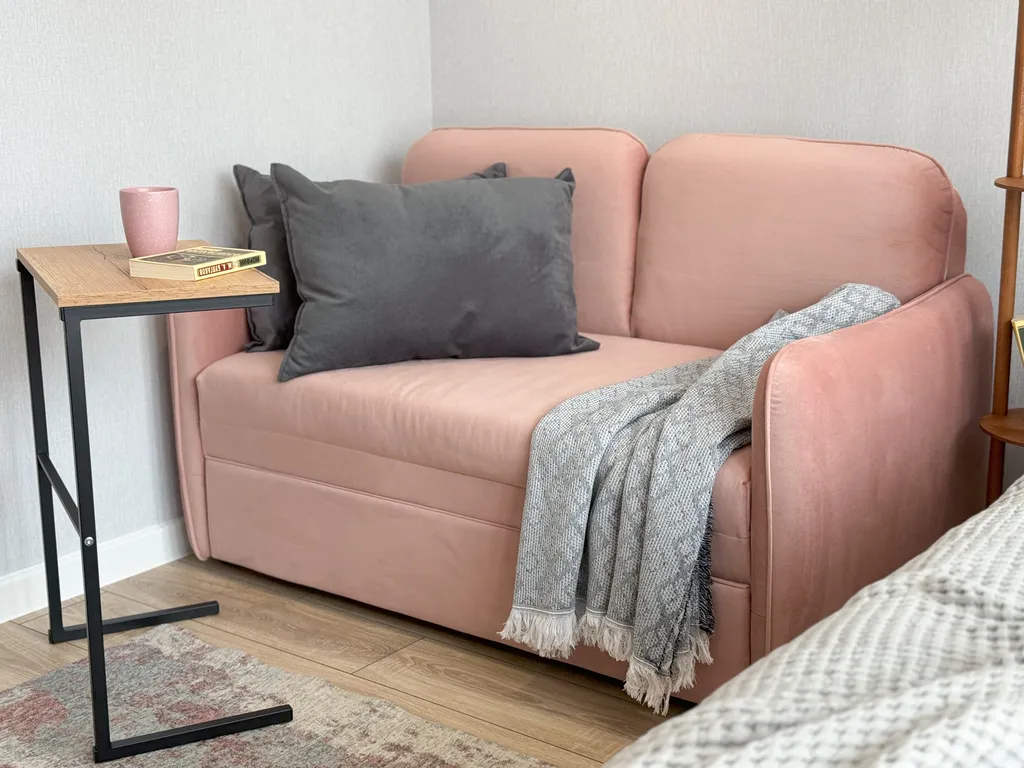 Пинк - просторная студия в ЖК Самолет