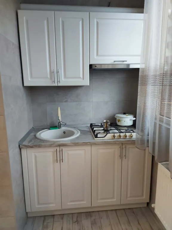 Абсолютно новая квартира, недалеко от центра города