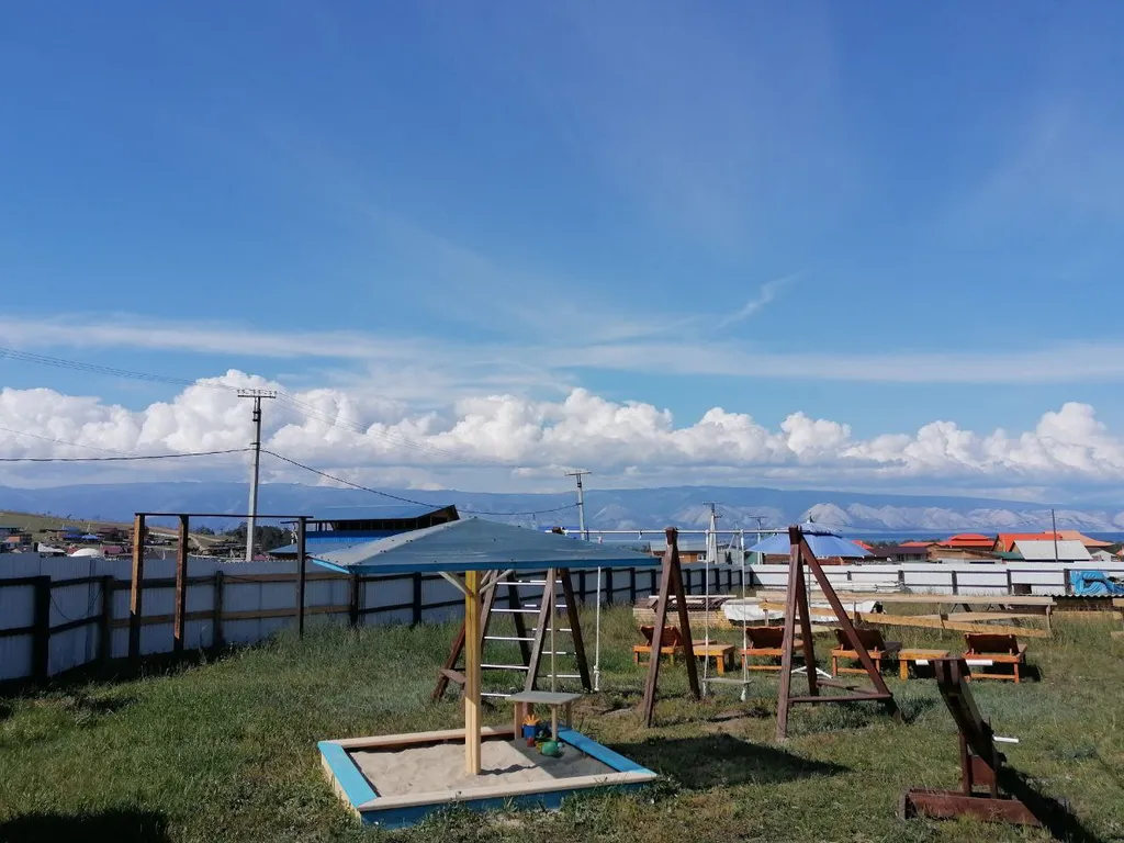 Дом с видом на Байкал