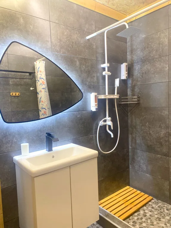 Новые шикарные апартаменты с бассейном, мангалом и зоной отдыха