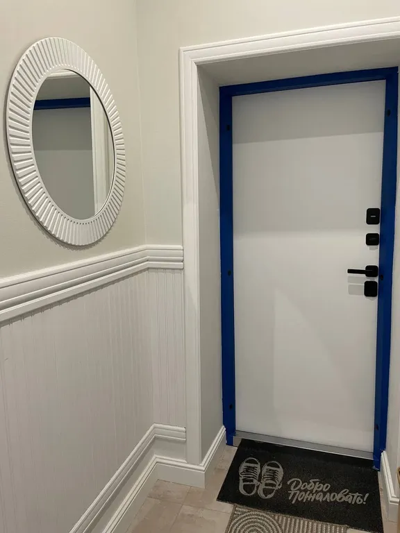 Дом с бассейном у леса