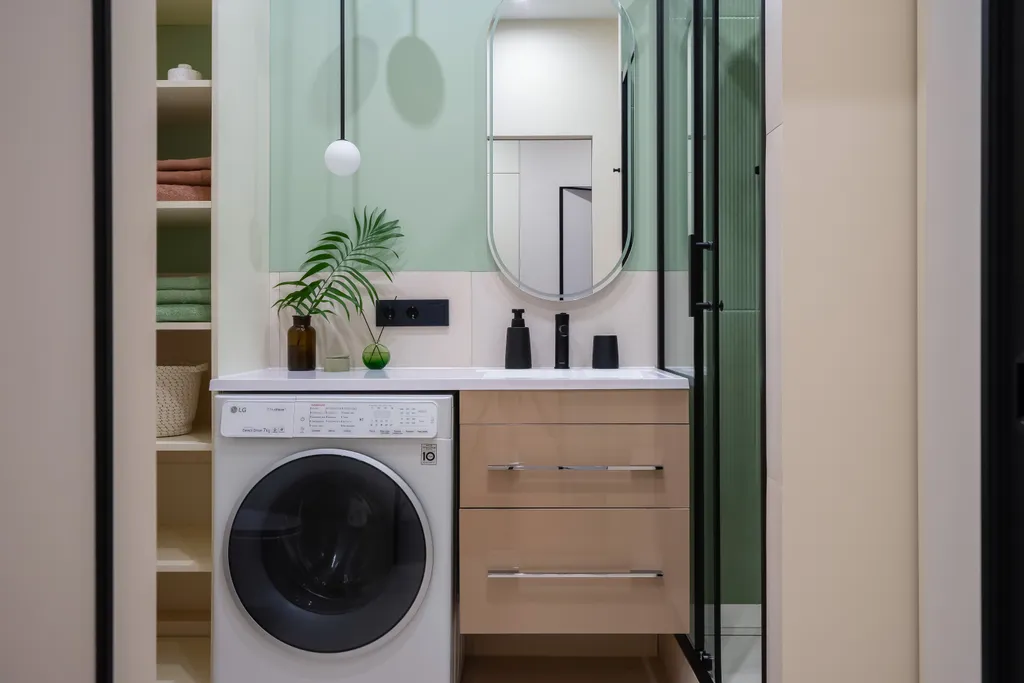 Комфортабельная евродвушка Меркурий с балконом у озера