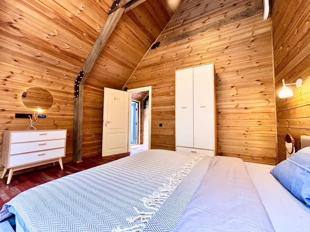 Family Suit, 2-х уровневая квартира вид на озеро