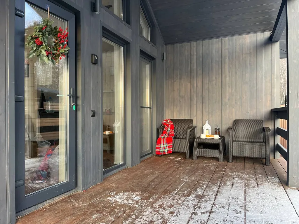 Семейный дом с чаном у леса, у нас есть баня.