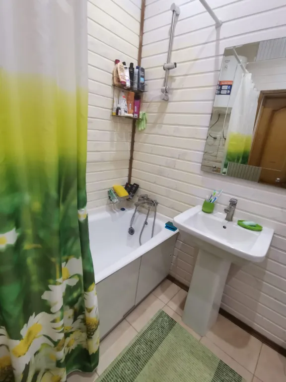 Дом с беседкой