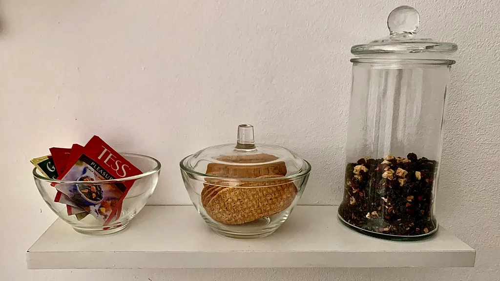 Quiet and tidy old city flat