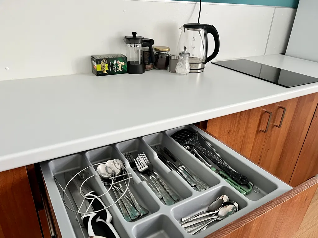 У метро рядом с центром