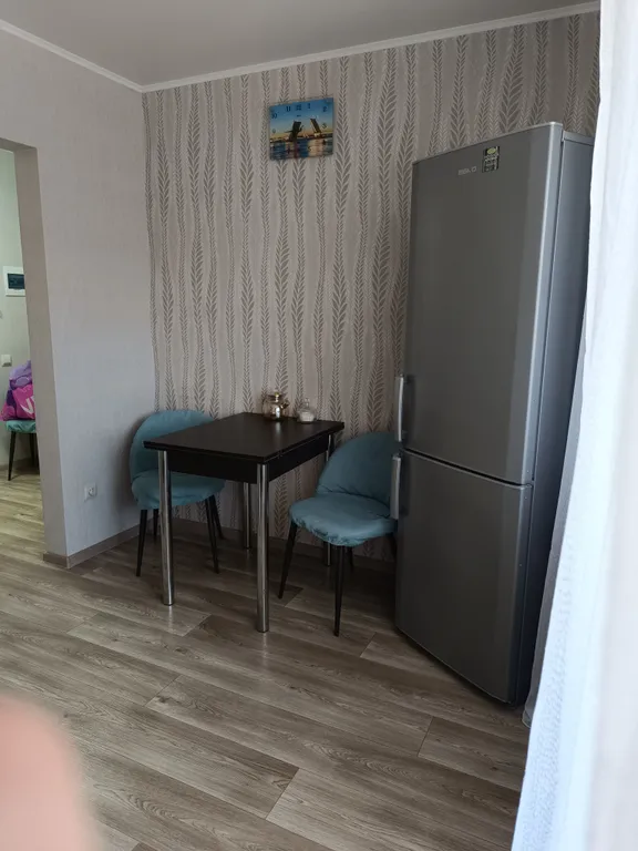 Уютная квартира в живописном месте рядом с аэропортом.