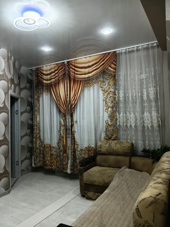 Стильная квартира в центре с видом на горы и море