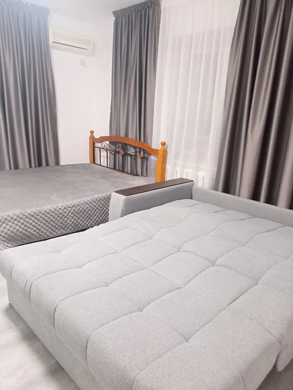 Двухкомнатная квартира возле моря