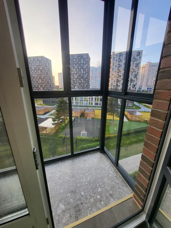 Новая, уютная студия с великолепной локацией