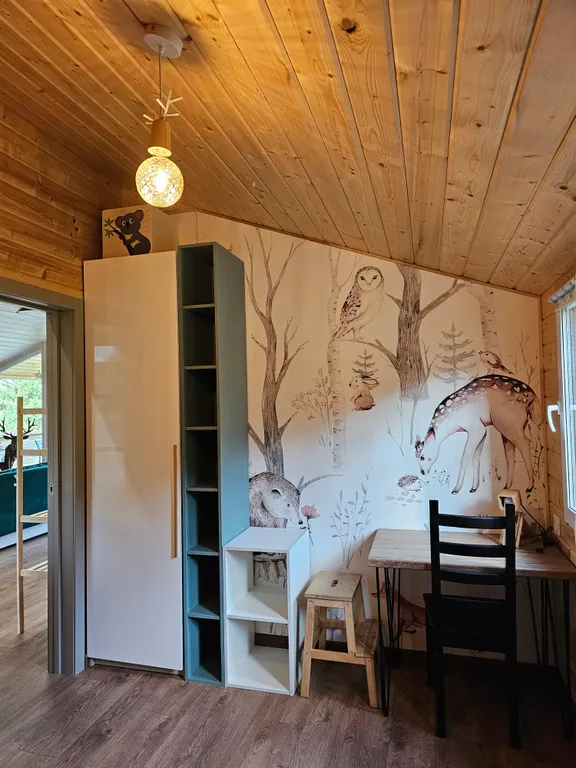 Уединенный дом в лесу