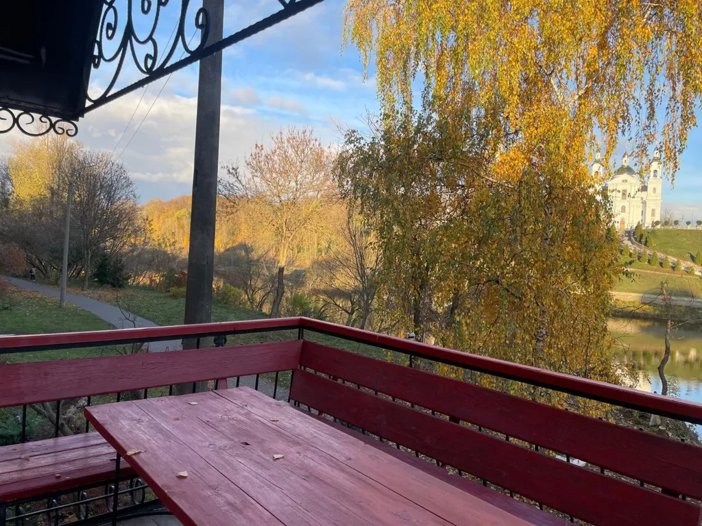 Коттедж в центре на берегу Двины