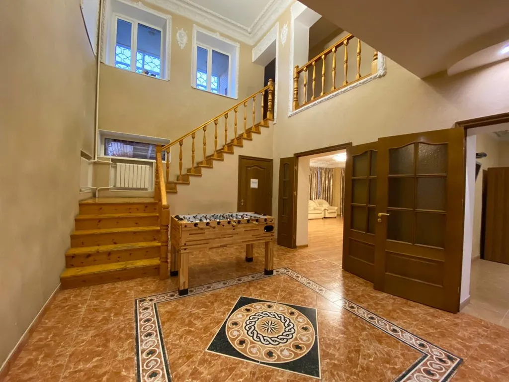 Коттедж Коттедж с большим бассейном — Черное