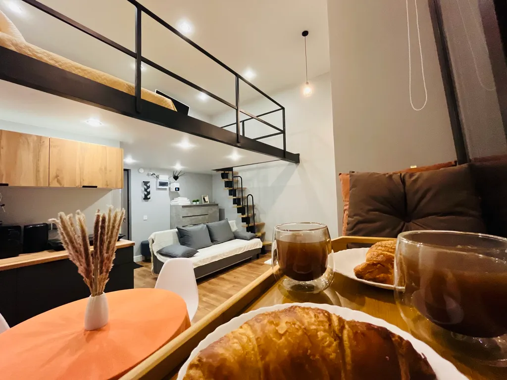 Двухуровневая квартира с кинотеатром в 8 минутах от Шереметьево