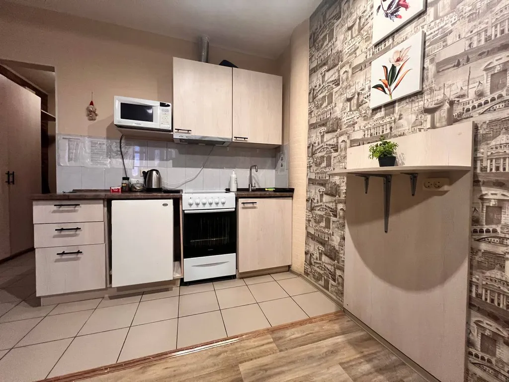 Квартира Студия центр уютная светлая, ТЦ Вояж, парковка, кафе, аквапарк, источник — Тюмень